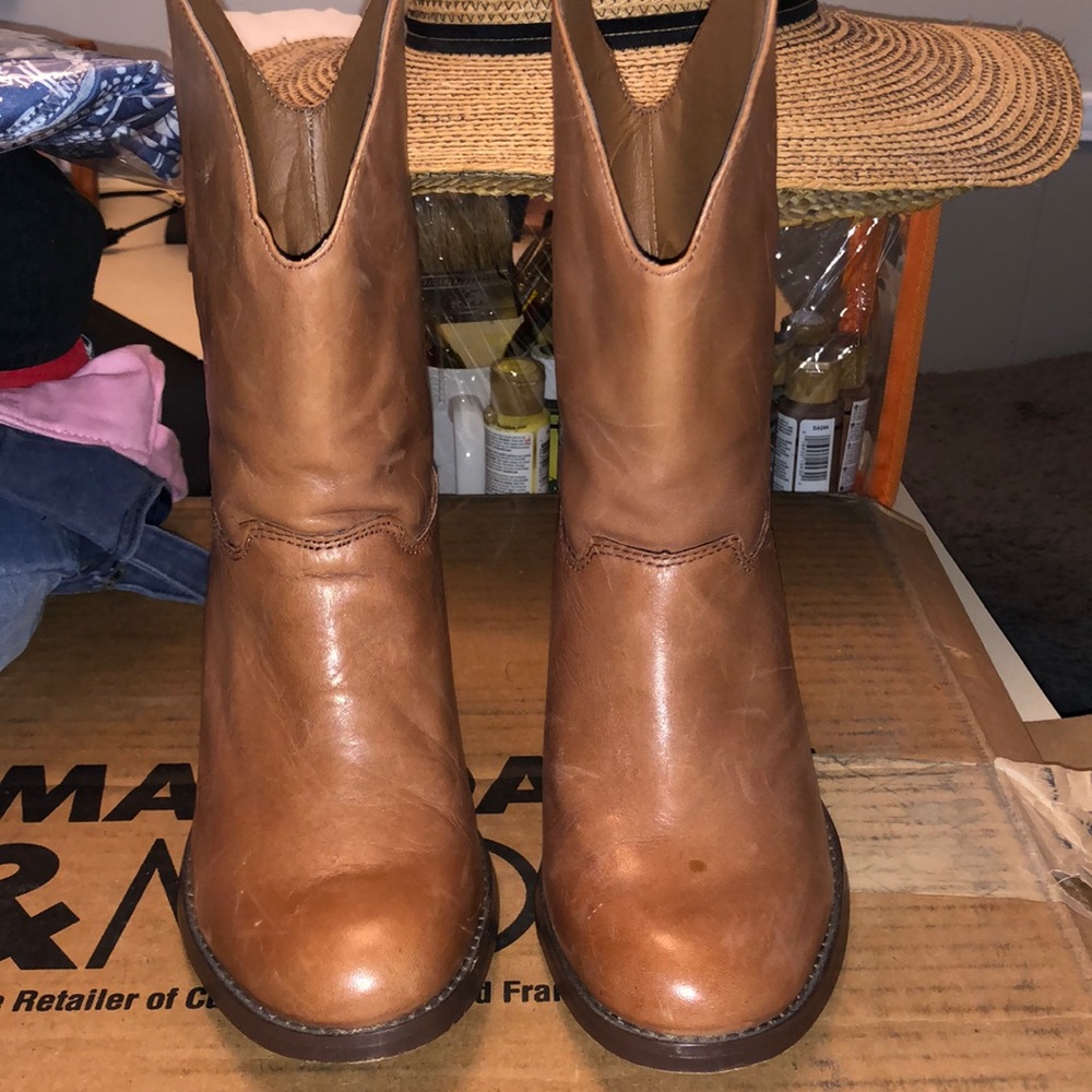 Franco Fortini ladies leather ankle western boots, size 6